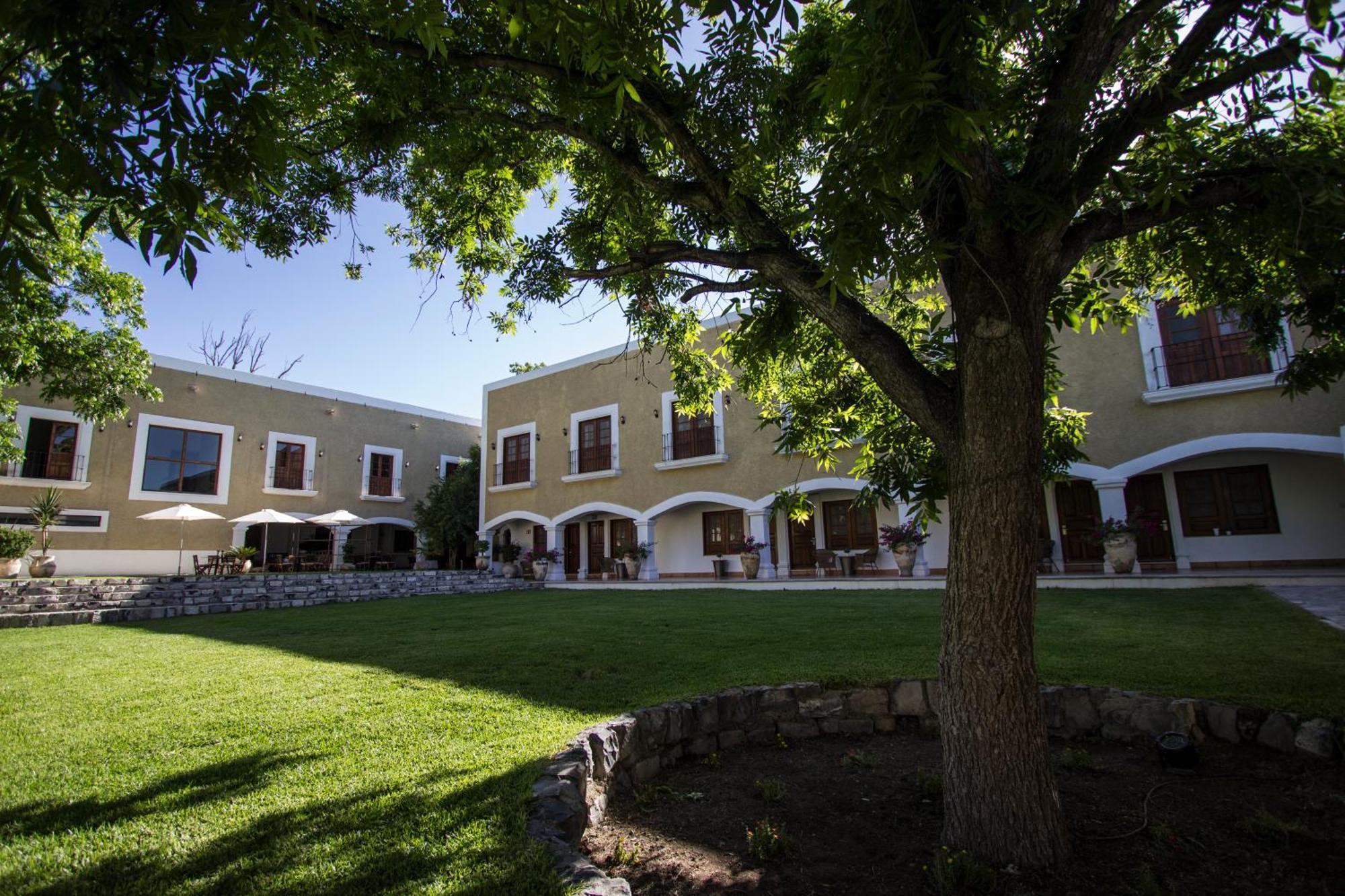 La Casona Del Banco Hotel Boutique Parras de la Fuente Bagian luar foto